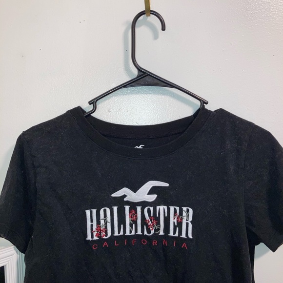 Holister T-shirt - Picture 2 of 3